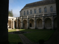  <a style='color: #fff;' href='/uploaded/photo/le-bec-hellouin-et-la-ferme-du-bec-permaculture-5705688ce9eaf.jpg'>(Télécharger)</a>