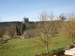  <a style='color: #fff;' href='/uploaded/photo/le-bec-hellouin-et-la-ferme-du-bec-permaculture-57056a0571bc8.jpg'>(Télécharger)</a>